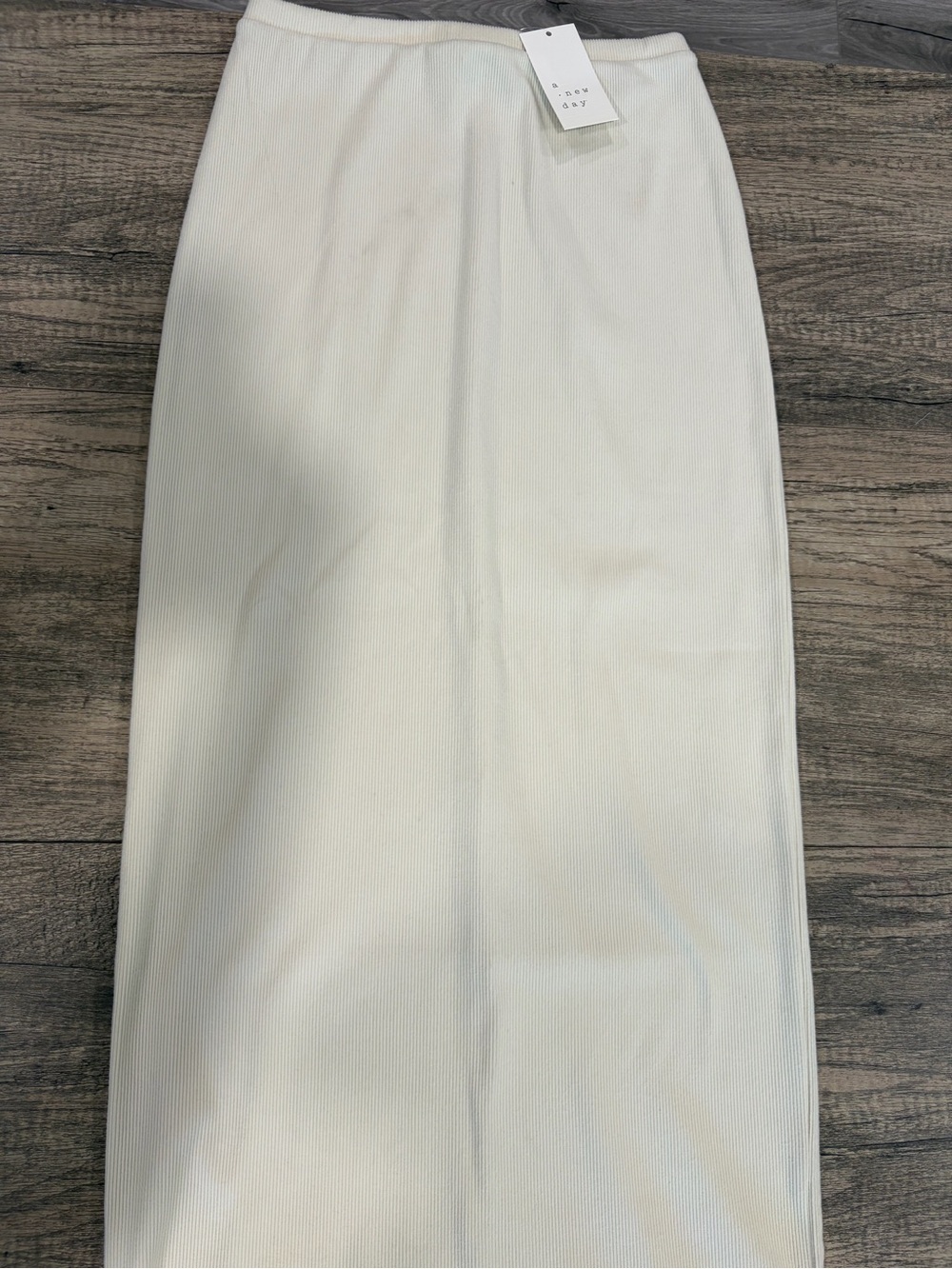 CreamRibbed long Skirt